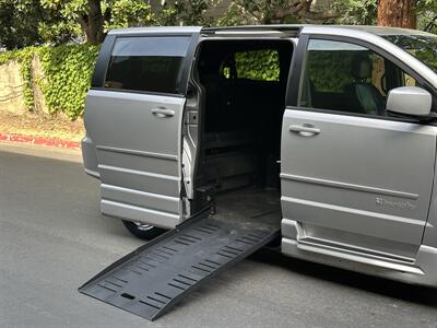 2012 Dodge Grand Caravan R/T  HANDICAP WHEELCHAIR ACCESSIBLE VAN - Photo 19 - Sacramento, CA 95821