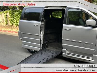 2012 Dodge Grand Caravan R/T  HANDICAP WHEELCHAIR ACCESSIBLE VAN - Photo 12 - Sacramento, CA 95821