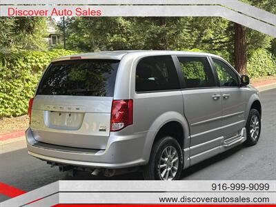 2012 Dodge Grand Caravan R/T  HANDICAP WHEELCHAIR ACCESSIBLE VAN - Photo 10 - Sacramento, CA 95821