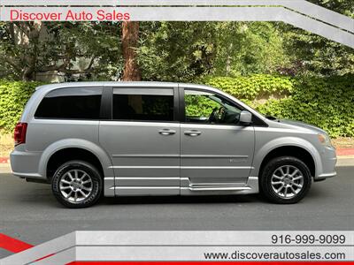 2012 Dodge Grand Caravan R/T  HANDICAP WHEELCHAIR ACCESSIBLE VAN - Photo 8 - Sacramento, CA 95821