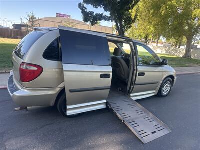 2006 Dodge Grand Caravan SE  HANDICAP WHEELCHAIR ACCESSIBLE VAN - Photo 4 - Sacramento, CA 95821