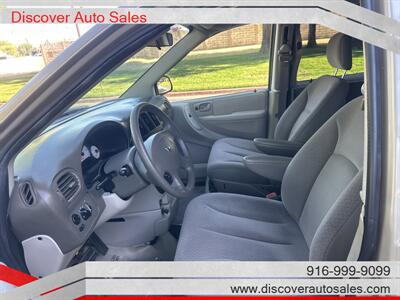 2006 Dodge Grand Caravan SE  HANDICAP WHEELCHAIR ACCESSIBLE VAN - Photo 14 - Sacramento, CA 95821