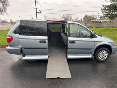 2006 Dodge Grand Caravan Handicap Wheelchair accessible van  