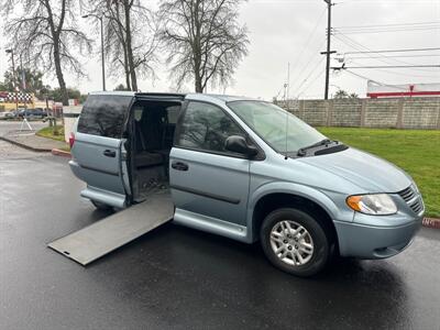 2006 Dodge Grand Caravan Handicap Wheelchair accessible van  