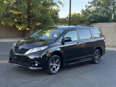 2013 Toyota Sienna SE 8-Passenger  HANDICAP WHEELCHAIR ACCESSIBLE VAN - Photo 5 - Sacramento, CA 95821