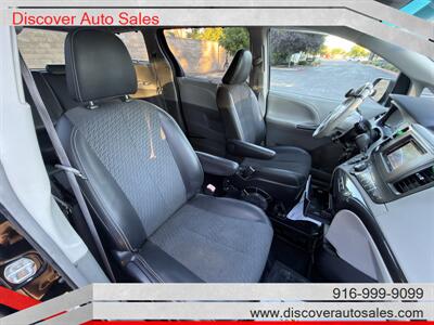 2013 Toyota Sienna SE 8-Passenger  HANDICAP WHEELCHAIR ACCESSIBLE VAN - Photo 39 - Sacramento, CA 95821