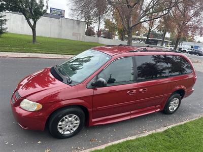 2005 Dodge Grand Caravan SE HANDICAP WHEELCHAIR ACCESSIBLE VAN - Photo 14 - Sacramento, CA 95821