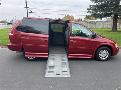 2005 Dodge Grand Caravan SE HANDICAP WHEELCHAIR ACCESSIBLE VAN - Photo 7 - Sacramento, CA 95821