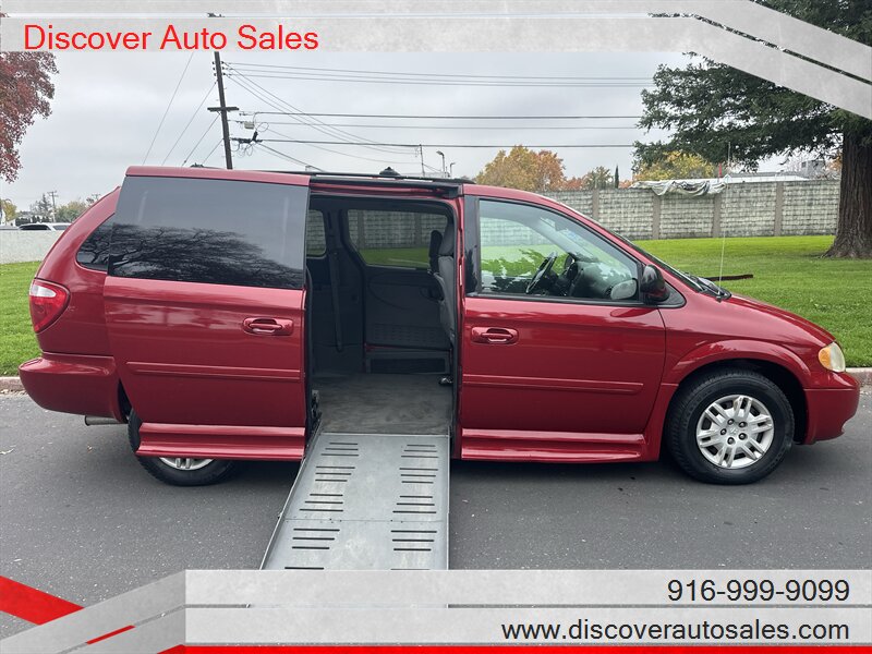 2005 Dodge Grand Caravan SE  HANDICAP WHEELCHAIR ACCESSIBLE VAN