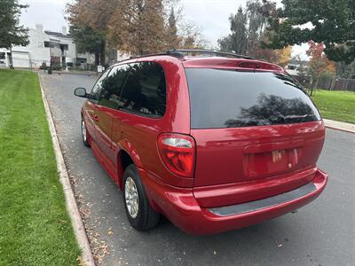 2005 Dodge Grand Caravan SE HANDICAP WHEELCHAIR ACCESSIBLE VAN - Photo 12 - Sacramento, CA 95821