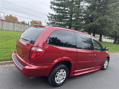2005 Dodge Grand Caravan SE HANDICAP WHEELCHAIR ACCESSIBLE VAN - Photo 10 - Sacramento, CA 95821