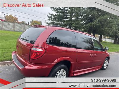 2005 Dodge Grand Caravan SE HANDICAP WHEELCHAIR ACCESSIBLE VAN - Photo 10 - Sacramento, CA 95821