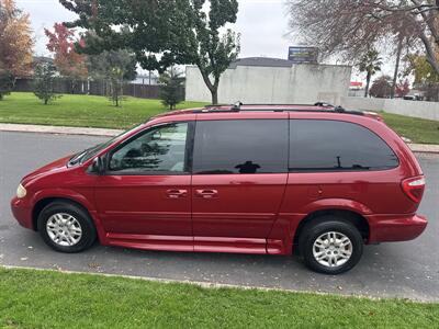 2005 Dodge Grand Caravan SE HANDICAP WHEELCHAIR ACCESSIBLE VAN - Photo 13 - Sacramento, CA 95821