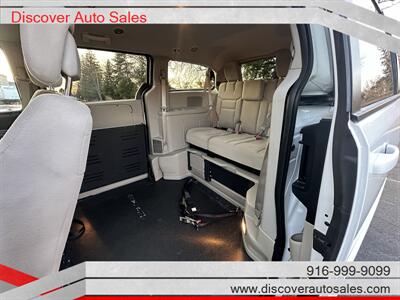 2015 Dodge Grand Caravan SE  HANDICAP WHEELCHAIR ACCESSIBLE VAN - Photo 20 - Sacramento, CA 95821