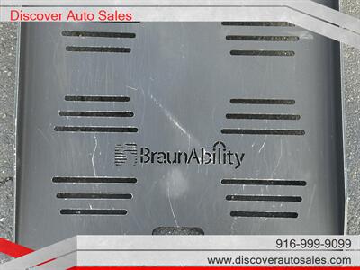 2015 Dodge Grand Caravan SE  HANDICAP WHEELCHAIR ACCESSIBLE VAN - Photo 15 - Sacramento, CA 95821