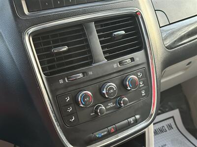 2015 Dodge Grand Caravan SE  HANDICAP WHEELCHAIR ACCESSIBLE VAN - Photo 24 - Sacramento, CA 95821