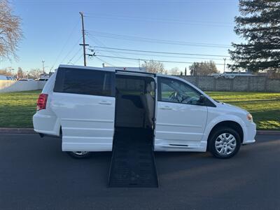 2015 Dodge Grand Caravan SE  HANDICAP WHEELCHAIR ACCESSIBLE VAN - Photo 27 - Sacramento, CA 95821