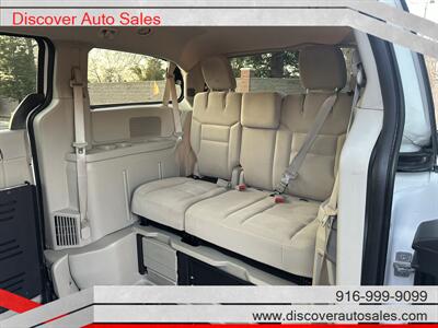 2015 Dodge Grand Caravan SE  HANDICAP WHEELCHAIR ACCESSIBLE VAN - Photo 19 - Sacramento, CA 95821