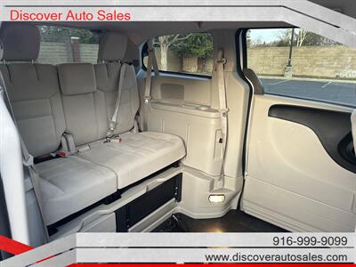 2015 Dodge Grand Caravan SE  HANDICAP WHEELCHAIR ACCESSIBLE VAN - Photo 13 - Sacramento, CA 95821