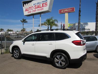 2025 Subaru Ascent Premium 7-Passenger   - Photo 5 - San Diego, CA 92115
