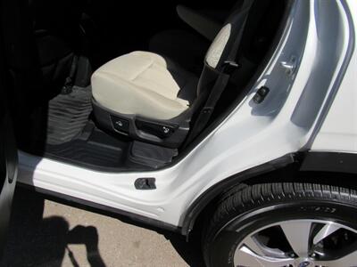 2025 Subaru Ascent Premium 7-Passenger   - Photo 26 - San Diego, CA 92115