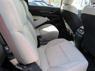 2025 Subaru Ascent Premium 7-Passenger   - Photo 18 - San Diego, CA 92115