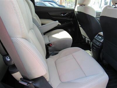 2025 Subaru Ascent Premium 7-Passenger   - Photo 19 - San Diego, CA 92115