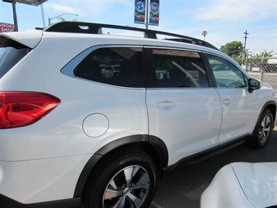 2025 Subaru Ascent Premium 7-Passenger   - Photo 12 - San Diego, CA 92115