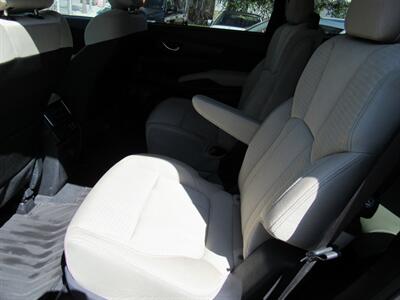 2025 Subaru Ascent Premium 7-Passenger   - Photo 25 - San Diego, CA 92115
