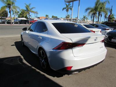 2018 Lexus IS   - Photo 7 - San Diego, CA 92115