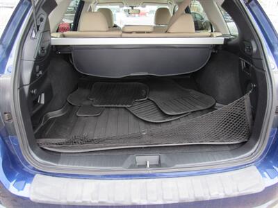 2017 Subaru Outback 2.5i Limited   - Photo 15 - San Diego, CA 92115
