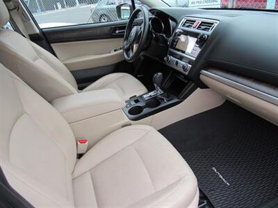 2017 Subaru Outback 2.5i Limited   - Photo 9 - San Diego, CA 92115