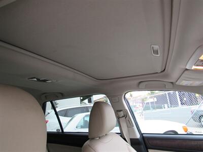 2017 Subaru Outback 2.5i Limited   - Photo 13 - San Diego, CA 92115
