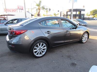 2017 Mazda Mazda3 Touring   - Photo 15 - San Diego, CA 92115