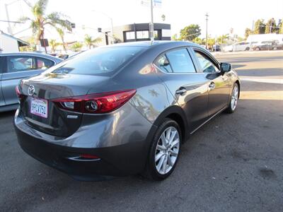 2017 Mazda Mazda3 Touring   - Photo 14 - San Diego, CA 92115