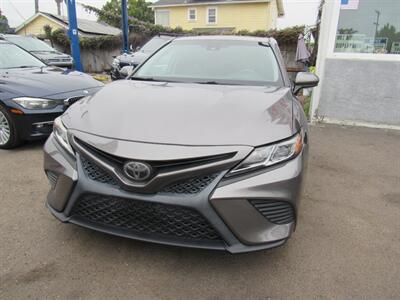 2018 Toyota Camry SE   - Photo 2 - San Diego, CA 92115