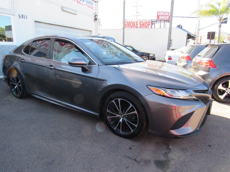 2019 Toyota Camry SE   - Photo 1 - San Diego, CA 92115