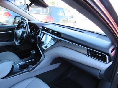 2019 Toyota Camry SE - Photo 7 - San Diego, CA 92115