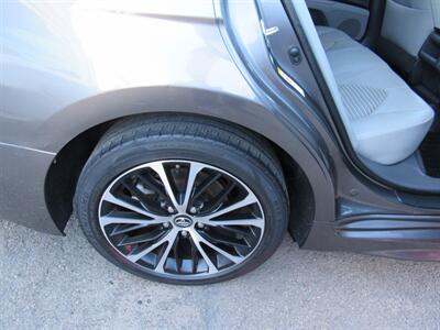 2019 Toyota Camry SE - Photo 10 - San Diego, CA 92115