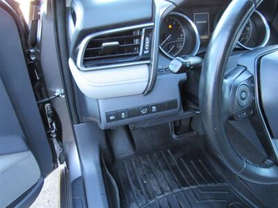 2019 Toyota Camry SE - Photo 18 - San Diego, CA 92115