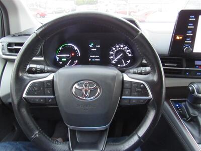 2021 Toyota Sienna XLE - Photo 26 - San Diego, CA 92115