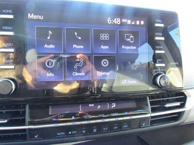 2022 Toyota Sienna XLT   - Photo 41 - San Diego, CA 92115