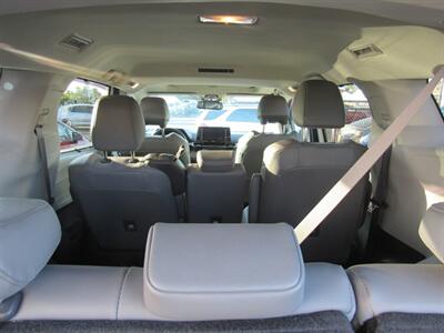 2022 Toyota Sienna XLT   - Photo 27 - San Diego, CA 92115