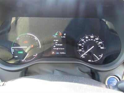 2022 Toyota Sienna XLT   - Photo 33 - San Diego, CA 92115
