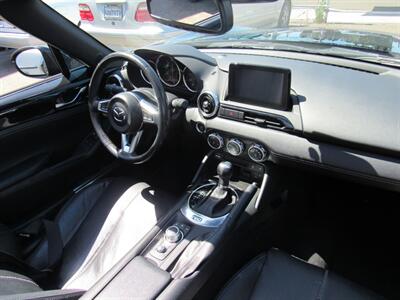 2020 Mazda MX-5 Miata RF Grand Touring   - Photo 13 - San Diego, CA 92115