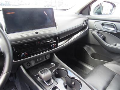 2026 Nissan Rogue SL - Photo 17 - San Diego, CA 92115