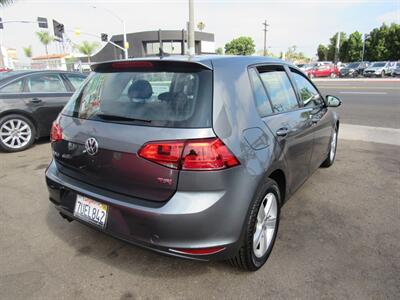 2017 Volkswagen Golf 1.8T S   - Photo 10 - San Diego, CA 92115