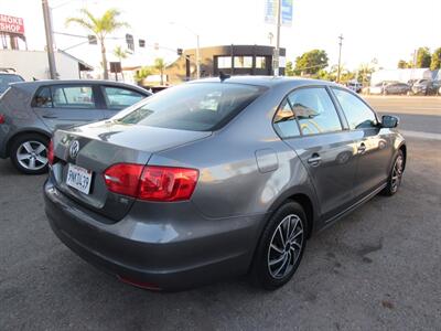 2014 Volkswagen Jetta SE - Photo 5 - San Diego, CA 92115
