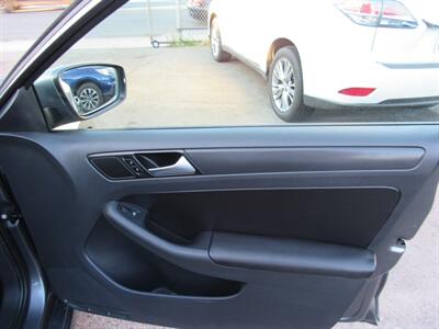 2014 Volkswagen Jetta SE - Photo 17 - San Diego, CA 92115