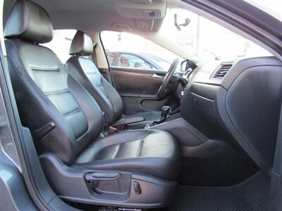2014 Volkswagen Jetta SE - Photo 18 - San Diego, CA 92115